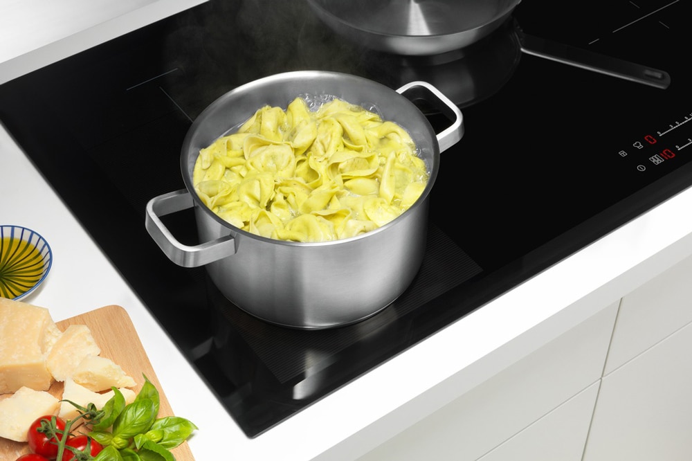 Cook safely and efficiently with Electrolux stoves & hobs